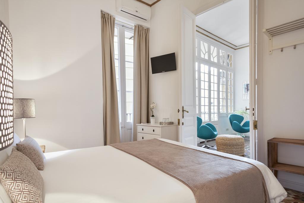 Plaza Catalunya Guest House Барселона Стая снимка