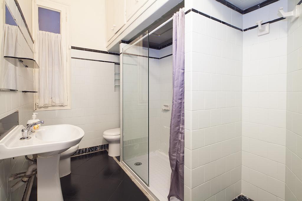 Plaza Catalunya Guest House Барселона Стая снимка